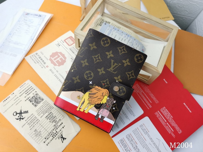 LV Wallets 197